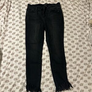 Judy Blue Black Frayed Hem Cropped Jeans